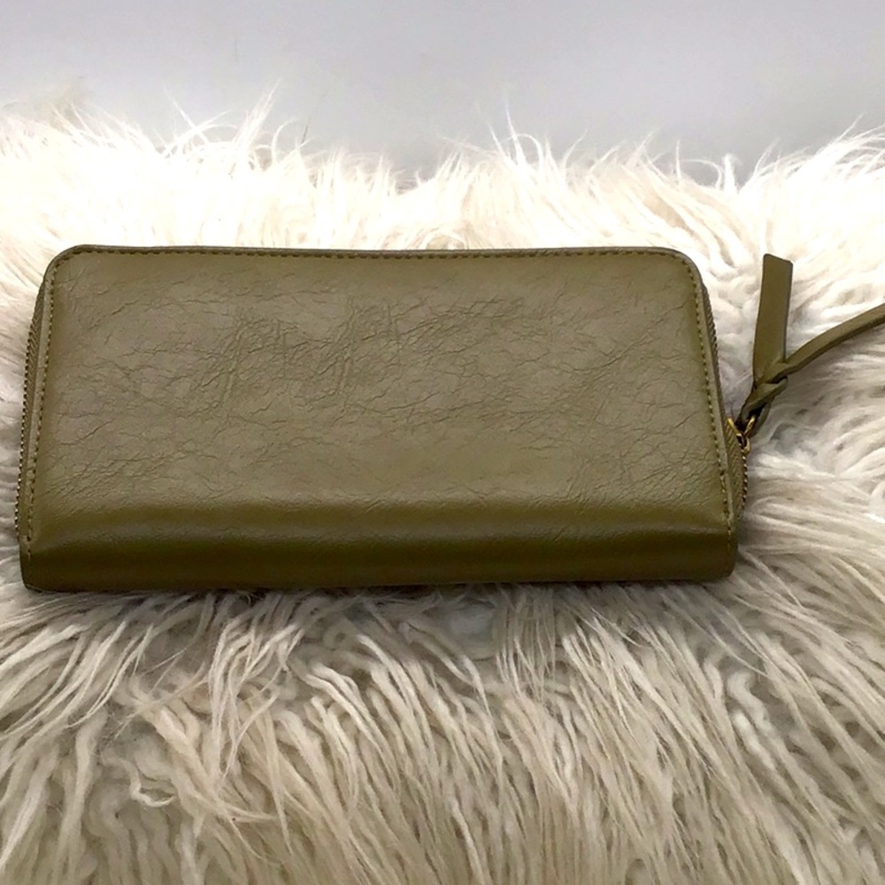 🌼3/$13🌼BUNDLE DEAL! Universal Thread Olive Green Wallet